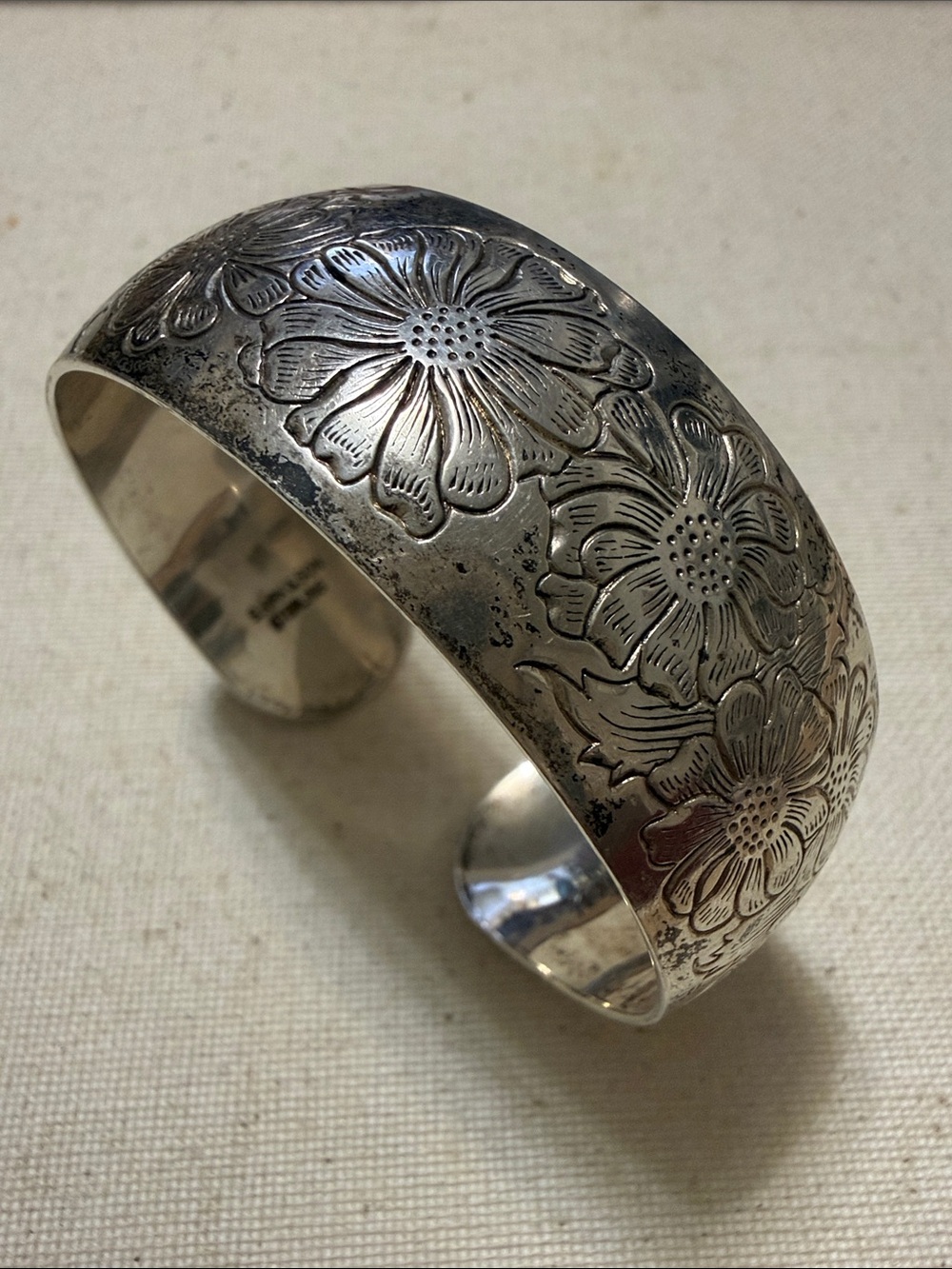 Stunning Antique S.Kirk & Son Sterling Floral Engraved Cuff Bracelet